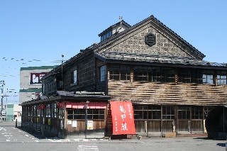 第64号旧岡崎倉庫(田中酒造(株)亀甲蔵)