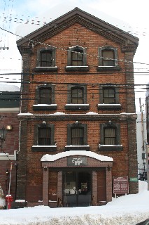 第73号旧向井呉服店支店倉庫(カフェ&バーCANAL)
