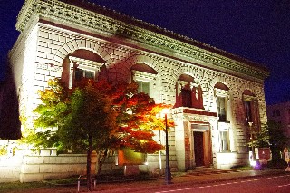 旧三井銀行小樽支店(ライトアップ)