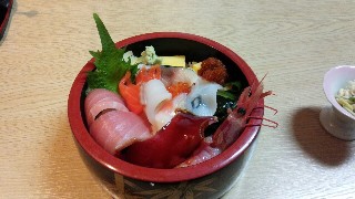 海鮮丼